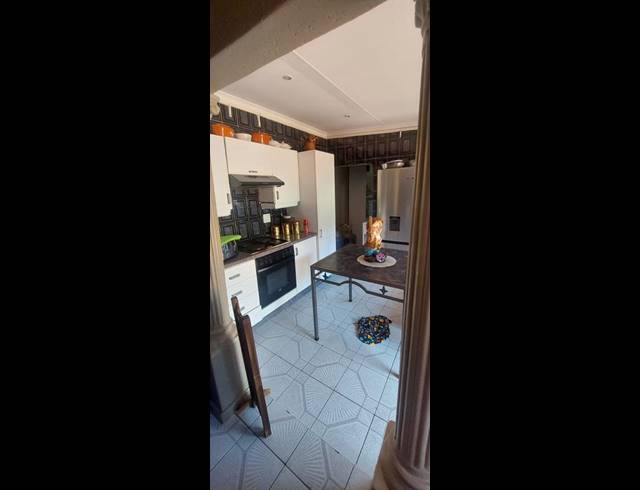 3 BEDROOM HOUSE FOR SALE IN LAUDIUM